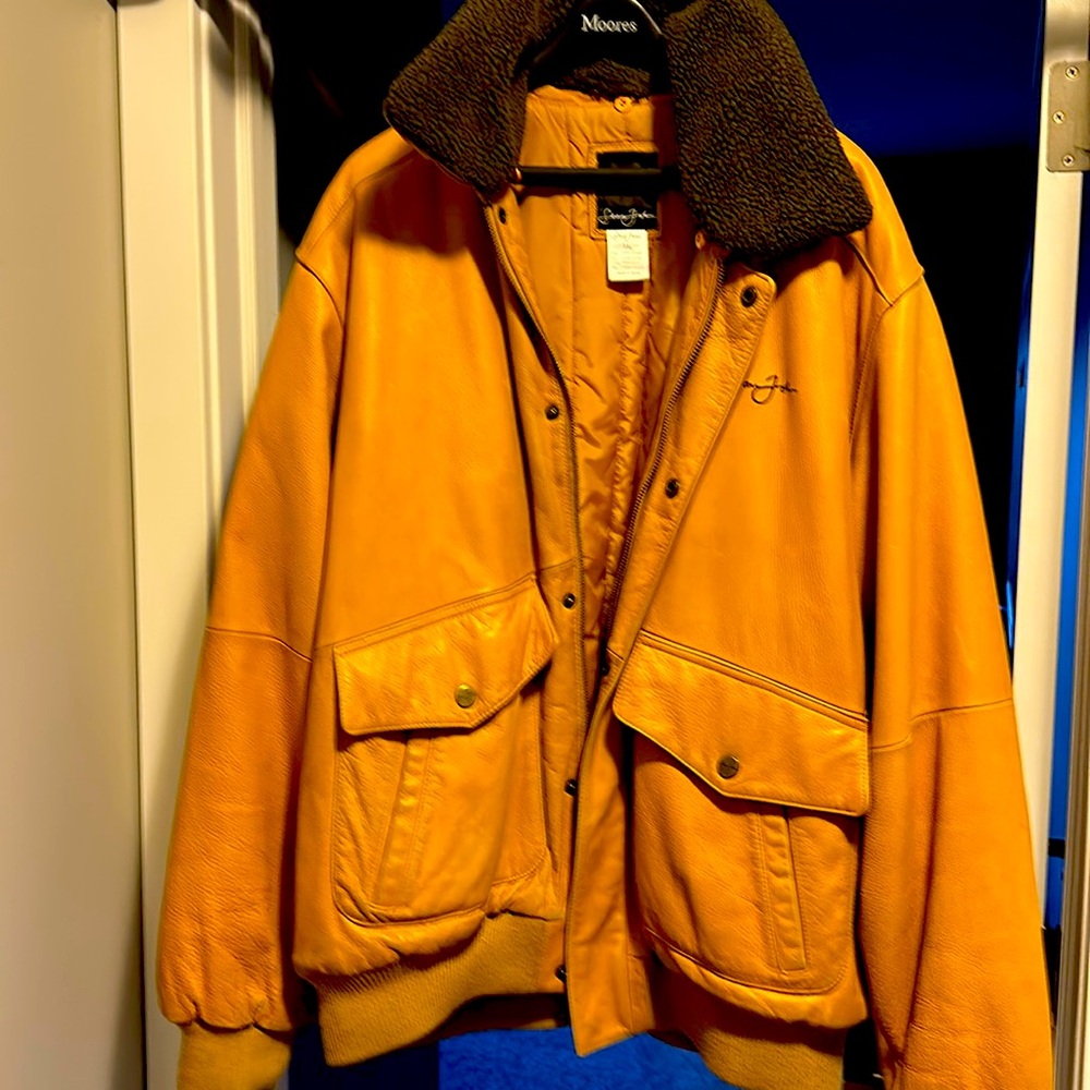 RARE Men’s 100% Authentic Leather Taupe Vintage Bomber Jacket by Sean John